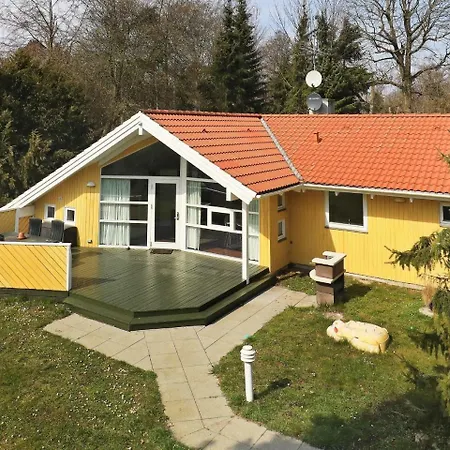 11 Person Holiday In Str By Holiday home